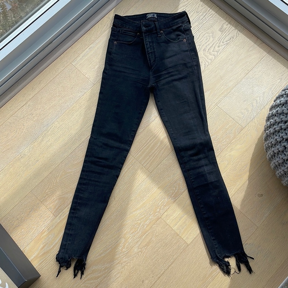 Abercrombie and Fitch black straight jeans with distressed ankle size 24!